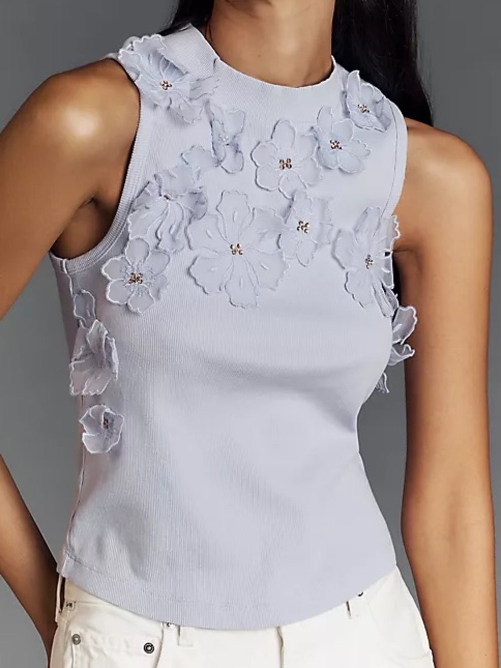 By Anthropologie Sleeveless 3D Floral
Appliqué Top (Lavender)